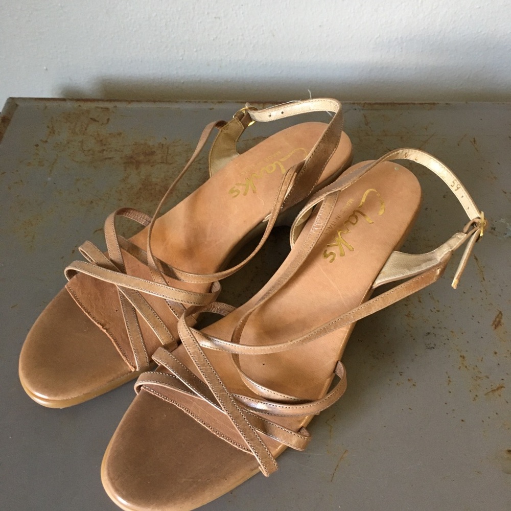 Clarks Sandal High Quality “Made in Italy” Collection Sz 7 Strappy Tan Leather